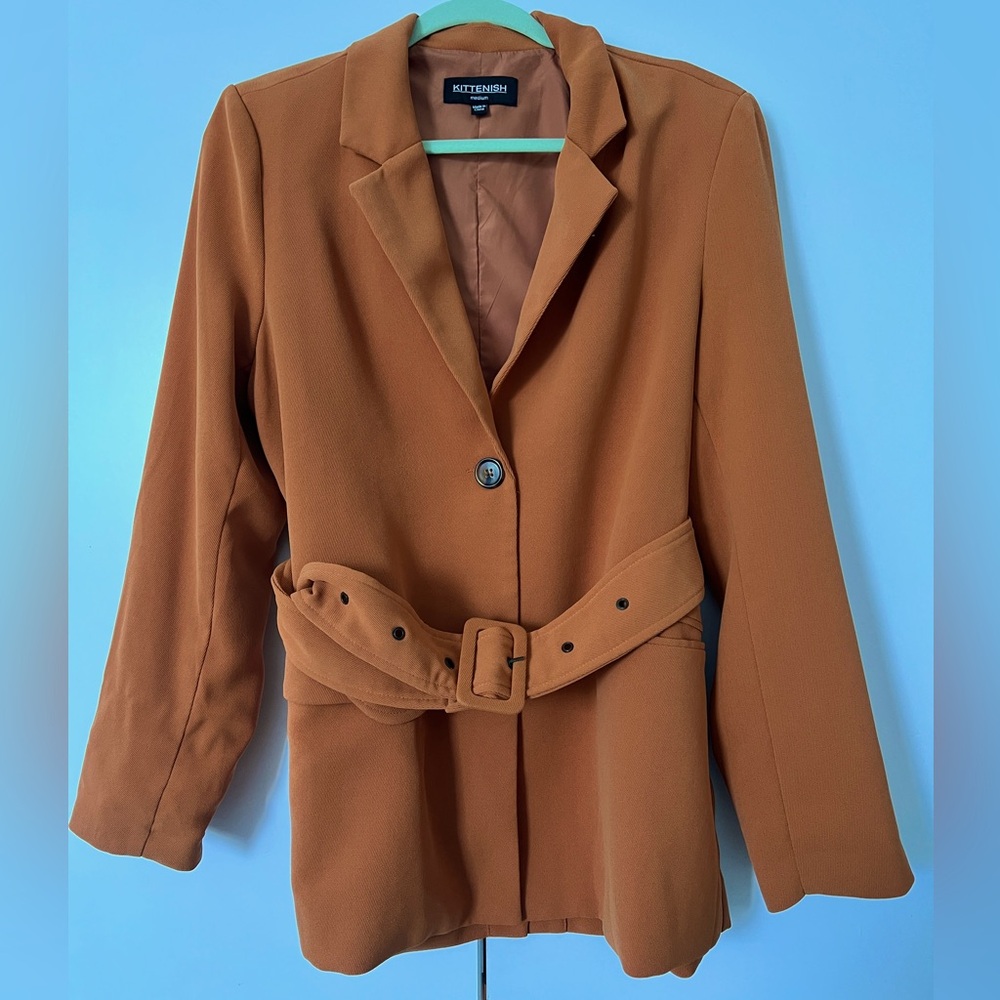 Kittenish KEEP IT BOSSY BLAZER in Tangerine